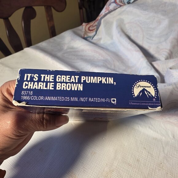 It's the Great Pumpkin, Charlie Brown VHS Hi Fi Paramount Pictures Vintage - Picture 3 of 7
